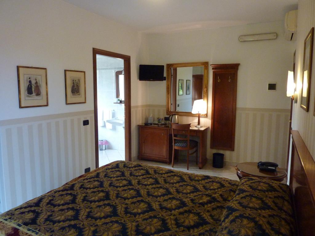 Hotel Belvedere Torino Oda fotoğraf